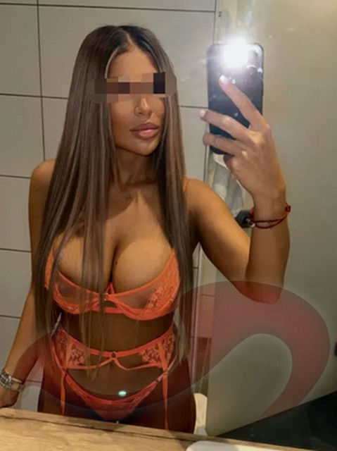 - Girls | Models | Callgirls:  Evelyn  in Wien  / Wien , Juchgasse 11