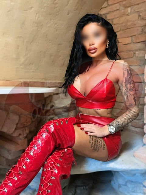  - Bizarr & Fetisch:  Iron Queen Brenda  in Salzburg  / Wals/Salzburg , Grenzwaldweg 6 