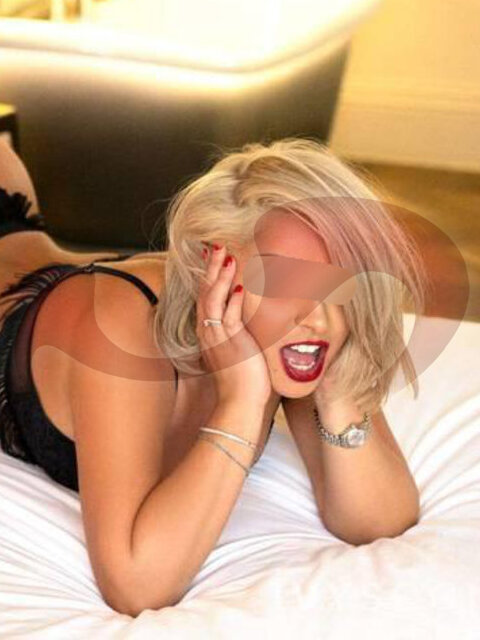 - Girls | Models | Callgirls:  Amanda  in Oberösterreich  / Pasching , Kremstal Bundesstraße 5