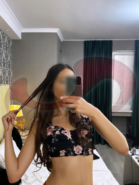  - Girls | Models | Callgirls:  Layla  in Salzburg  / Wals/Salzburg , Grenzwaldweg 6 