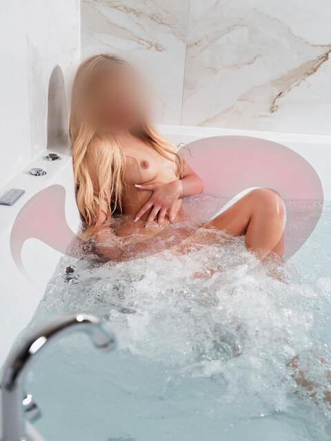 - Girls | Models | Callgirls: Chiara in Kärnten / Klagenfurt , Villacher Strasse 143